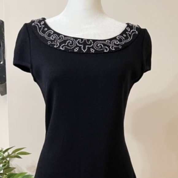 St John Evening Dress with Chalk + Sequin Collar, size 2 - Picture 2 of 14